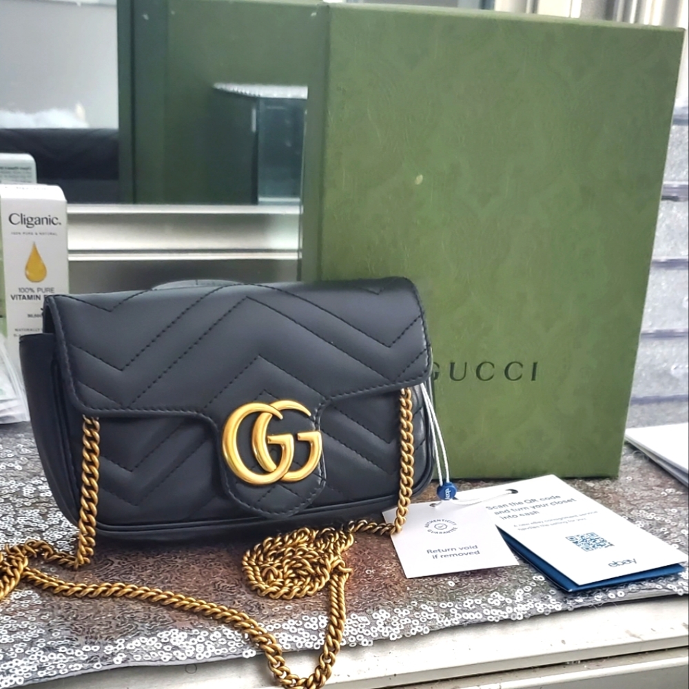 Authenticated Gucci Black Marmont GG Logo Super Mini Bag